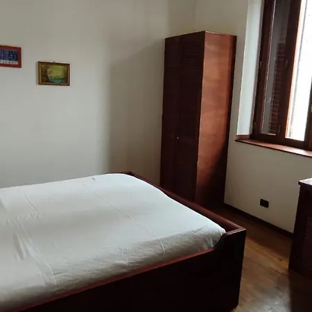 Rosanna לינה וארוחת בוקר 3*