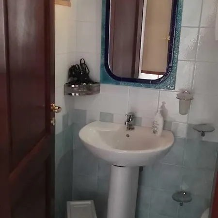 Rosanna לינה וארוחת בוקר