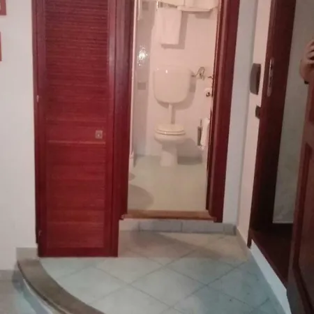 Rosanna לינה וארוחת בוקר