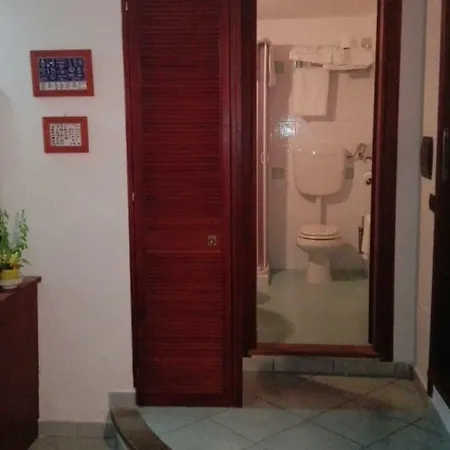 Rosanna לינה וארוחת בוקר